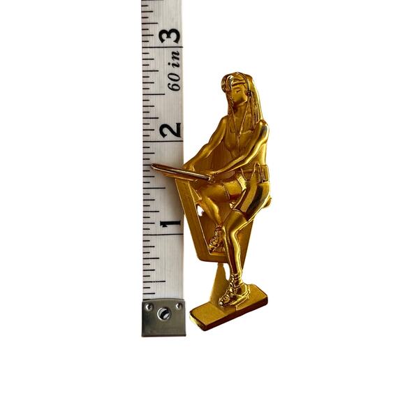 Vintage 80s Lady Exercising Brooch from JJ - Picture 4 of 6